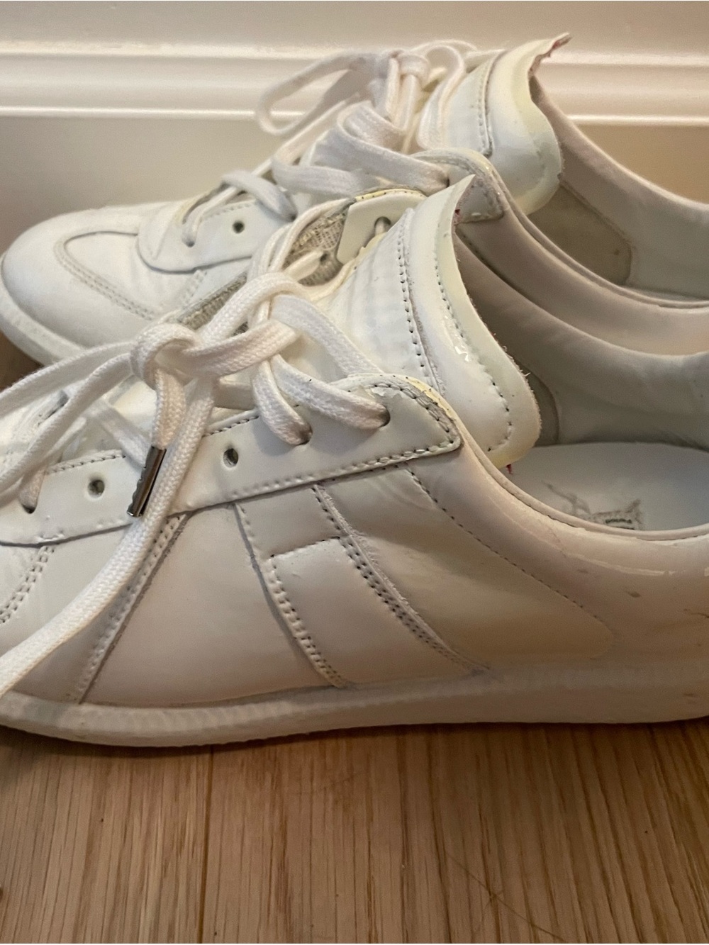 Maison Margiela Replica Low 'White' Leather Sneakers - Women Size 8, EU38